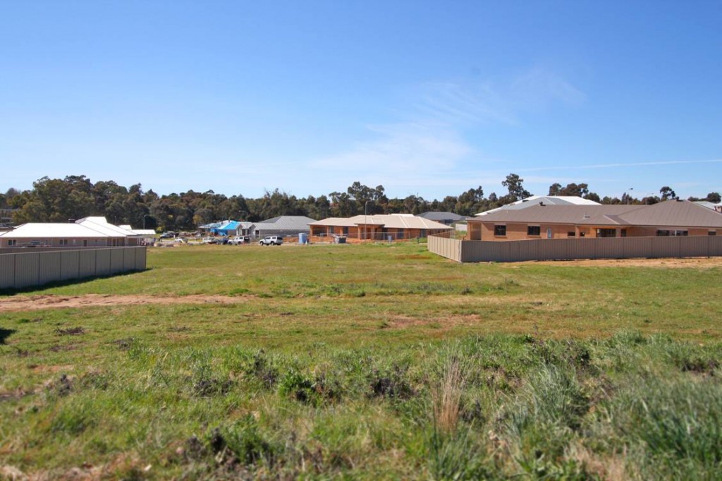 12 Plunkett Drive